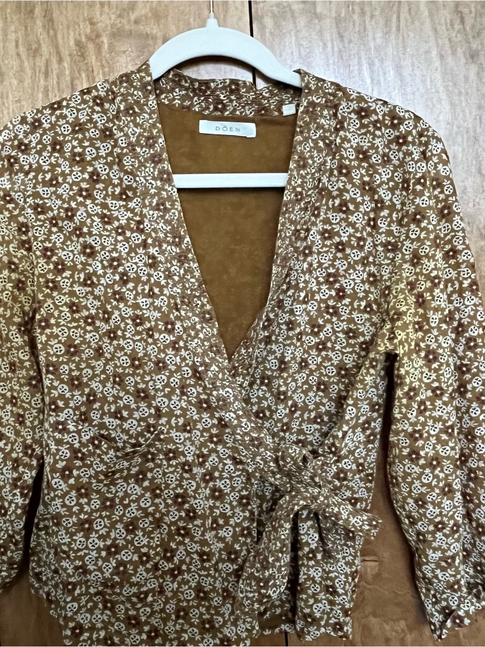 DÔEN Floral Wrap Top in Brown & Cream